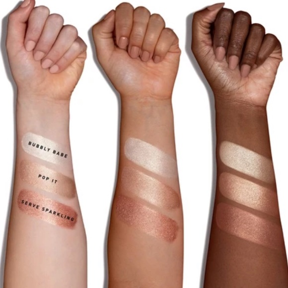 COCA-COLA X MORPHE GLOWING LOOSE HIGHLIGHTER π₯ - Picture 6 of 8